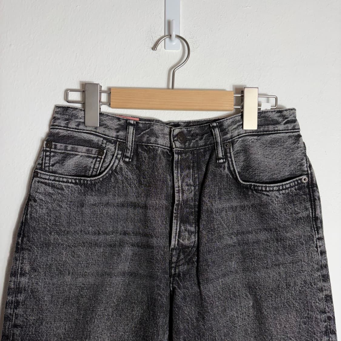 아크네스튜디오 블랙 워싱 데님 팬츠(28) 상품이미지3