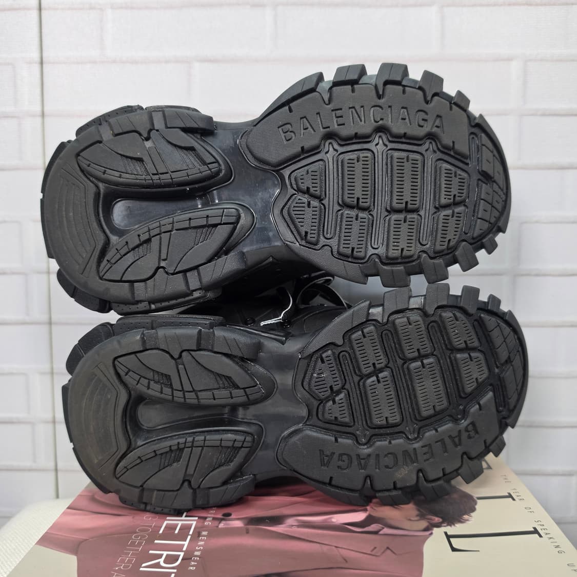 발렌시아가 트랙 스니커즈 블랙 스니커즈 EU36 / 230사이즈 상품이미지7
