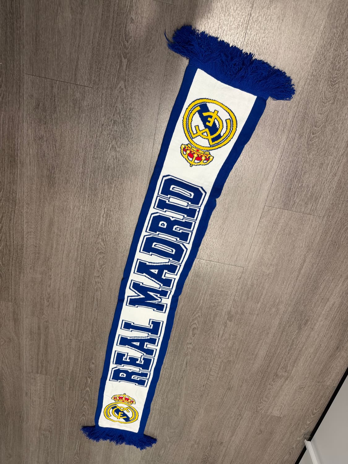 레알 마드리드 머플러 상품이미지1