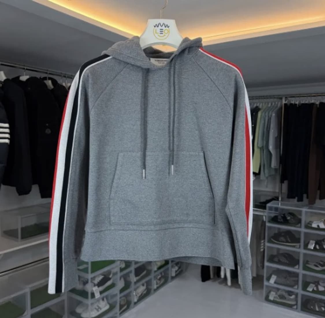 [정품] 톰브라운 트리컬러 사이드 스트라이프 후드티 그레이 S 상품이미지2