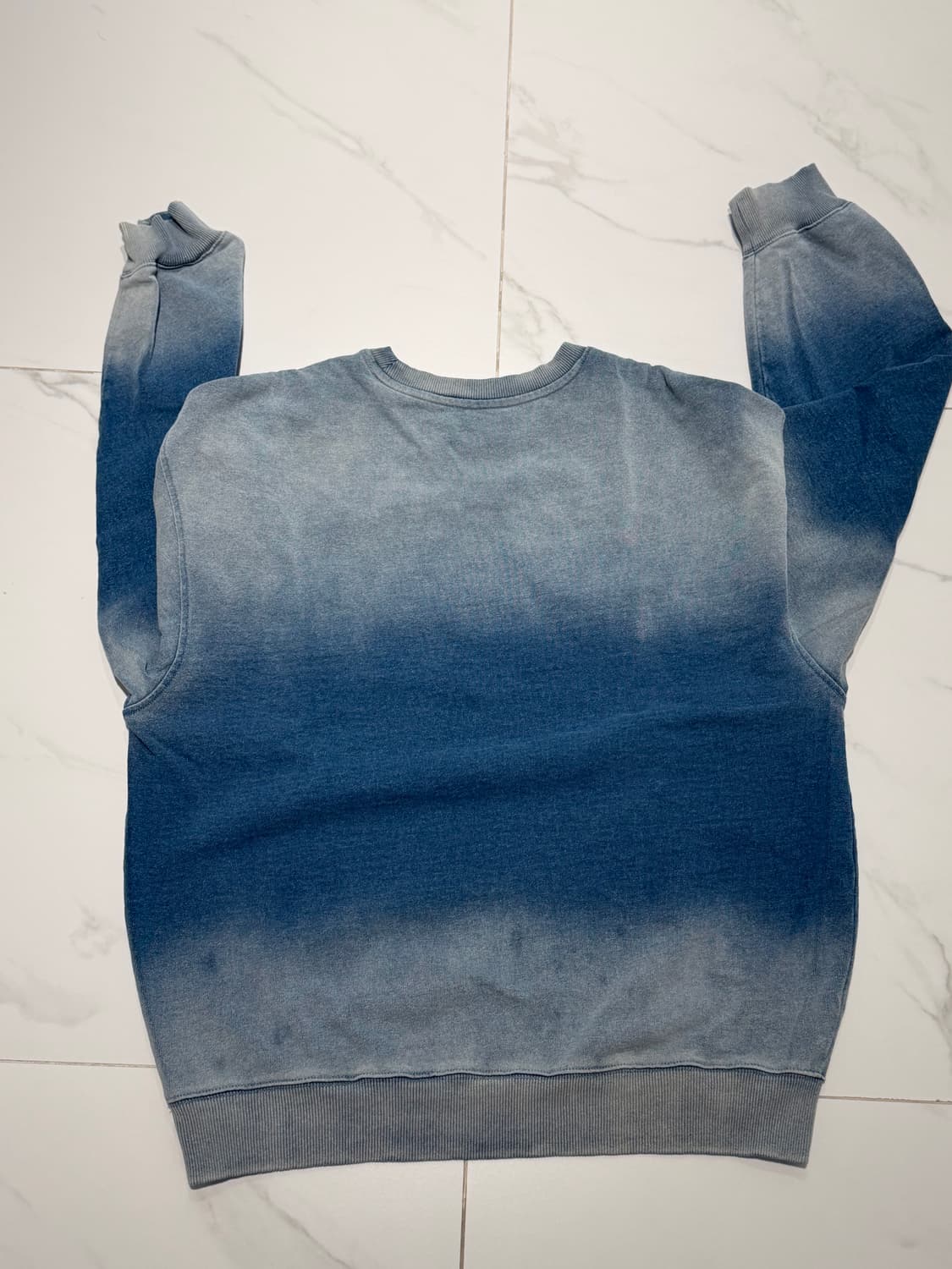 오아이오아이컬렉션 빈티지데님 맨투맨 L사이즈 상품이미지2