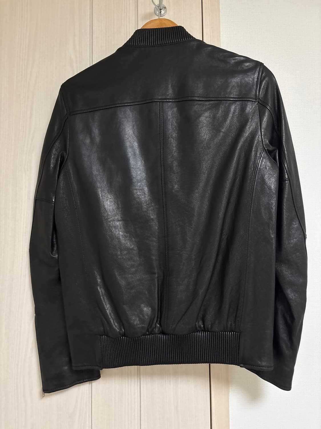블랙 가죽 봄버 자켓 상품이미지2