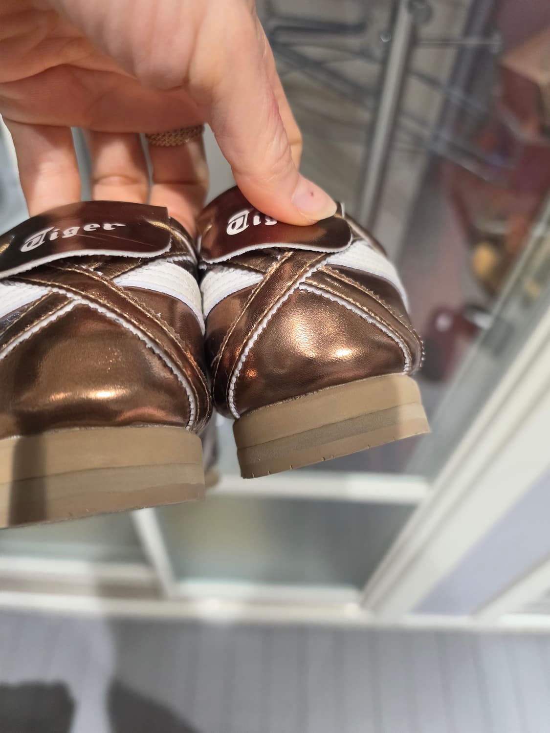 오니츠카 타이거 스니커즈 상품이미지2