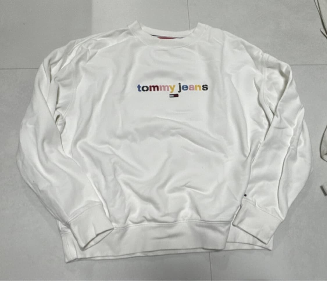 타미진스 컬러 자수 화이트 맨투맨 상품이미지1