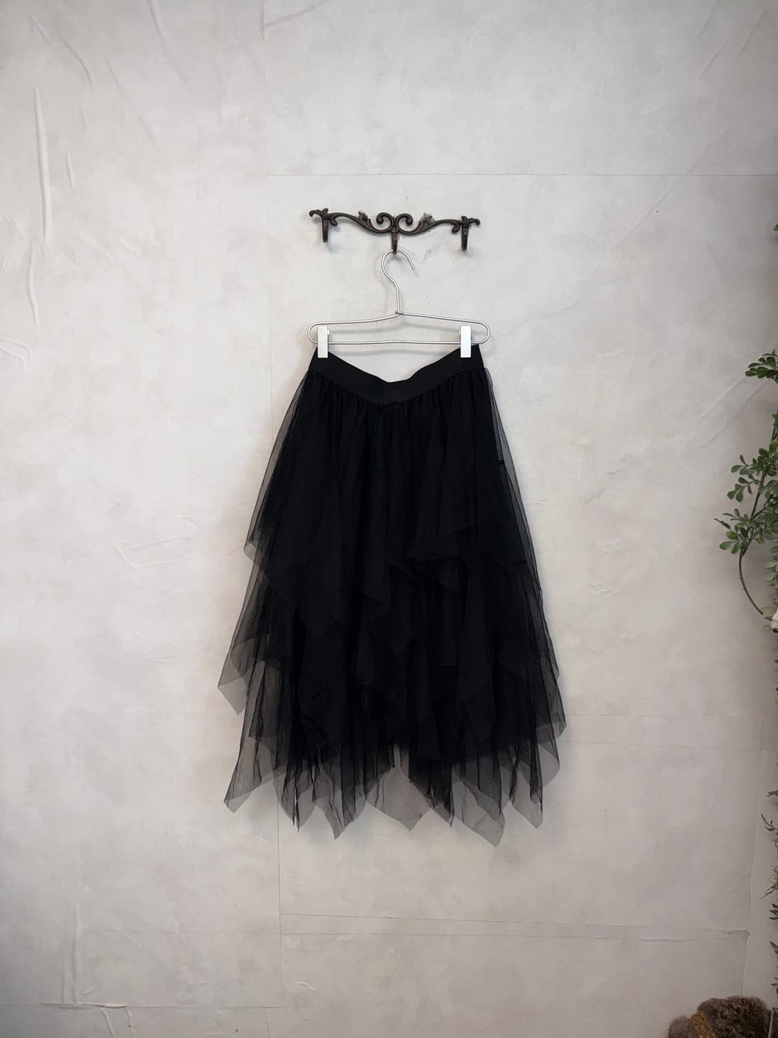 Black mesh layered unbalanced sha skirt 상품이미지3
