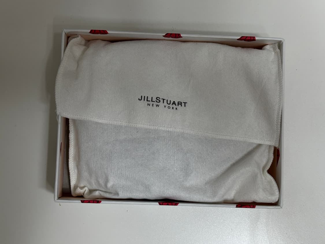 질스튜어트 하트 지갑 상품이미지3