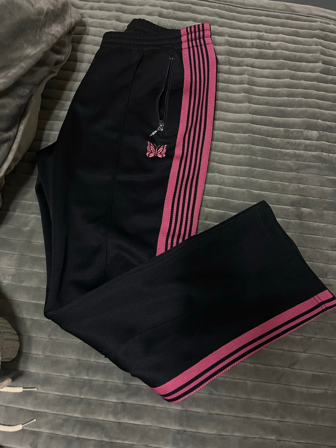 니들스 트랙팬츠 네로우핏 핑크네이비 상품이미지3