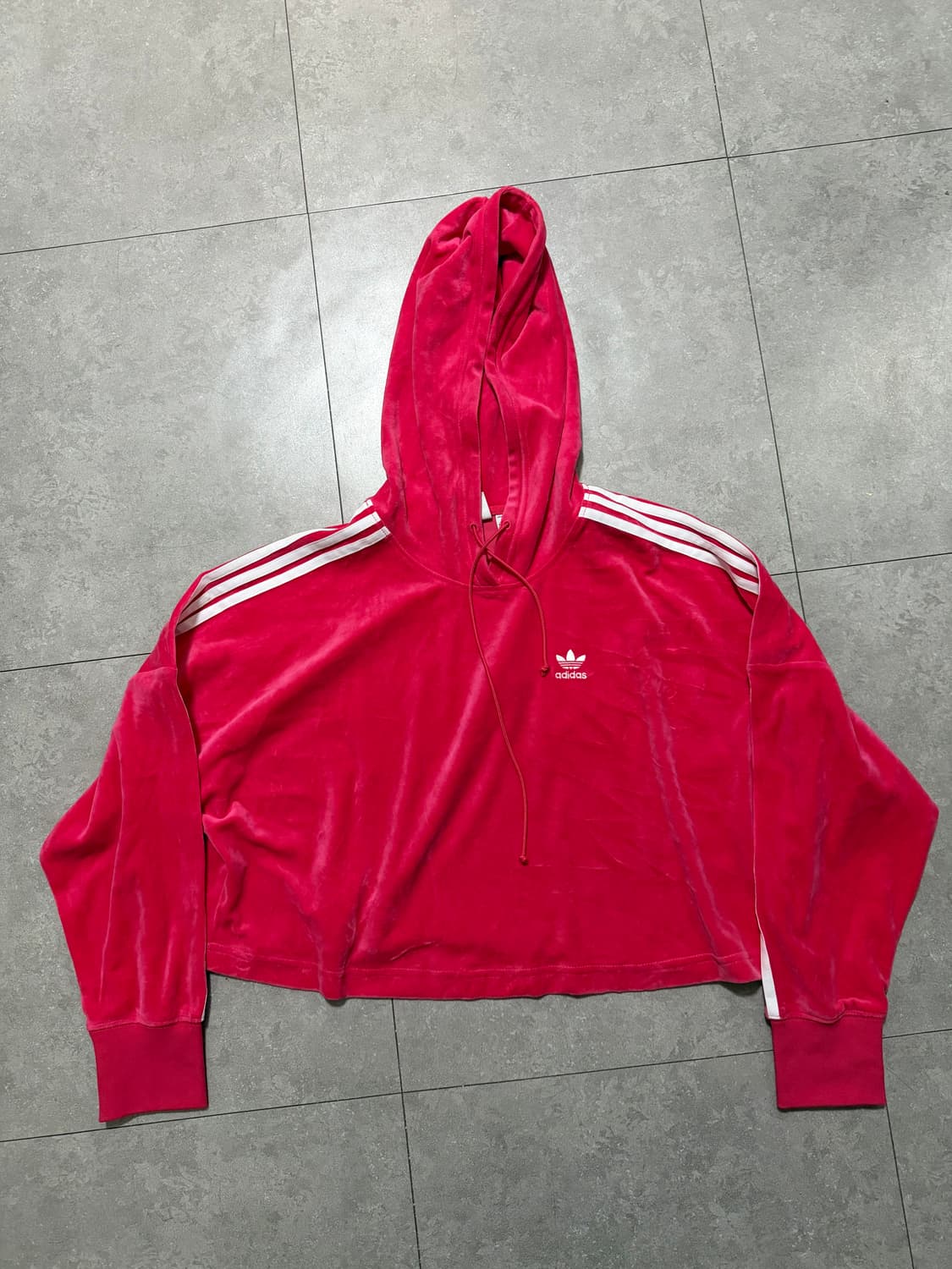 아디다스 벨루아 오버사이즈 크롭 스웻 후디 66size  상품이미지7