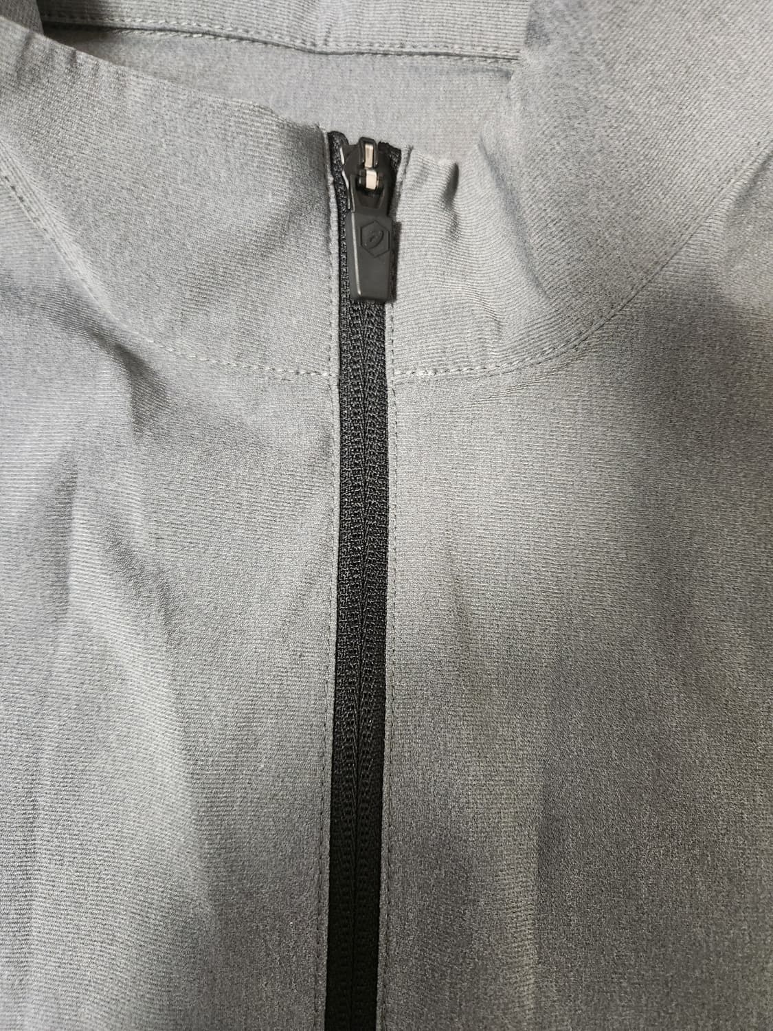 새상품급)아식스 트레이닝 트리코트 집업 자켓 사이즈105(xl)

여러  상품이미지4