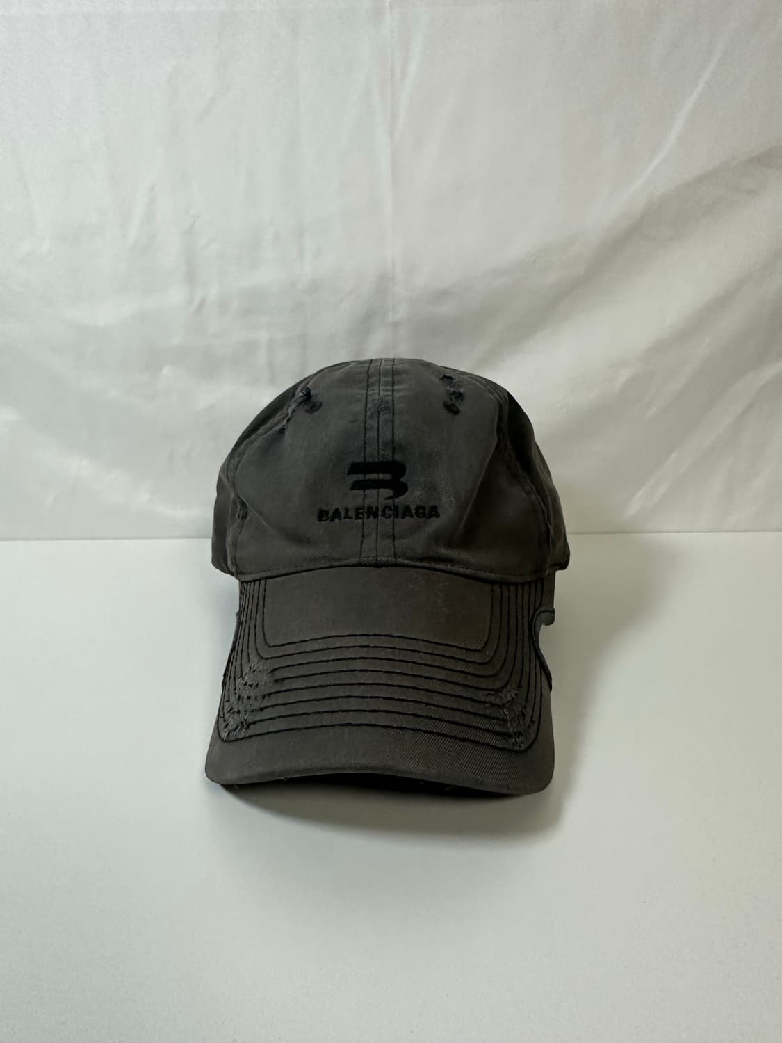 (59/L) 발렌시아가 스포티B 선페이드 볼캡 상품이미지1