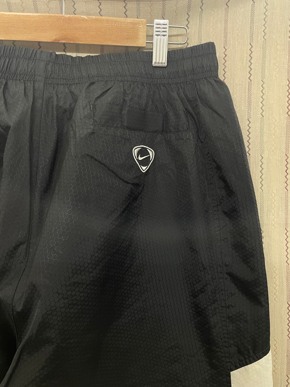 [L] 00s 나이키 리플렉티브 트레이닝 트랙 팬츠 상품이미지5