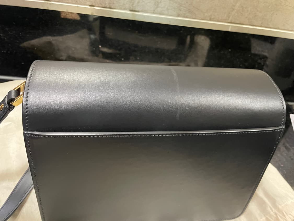 마르니 블랙 카프스킨 트렁크 미디엄 숄더백 상품이미지5