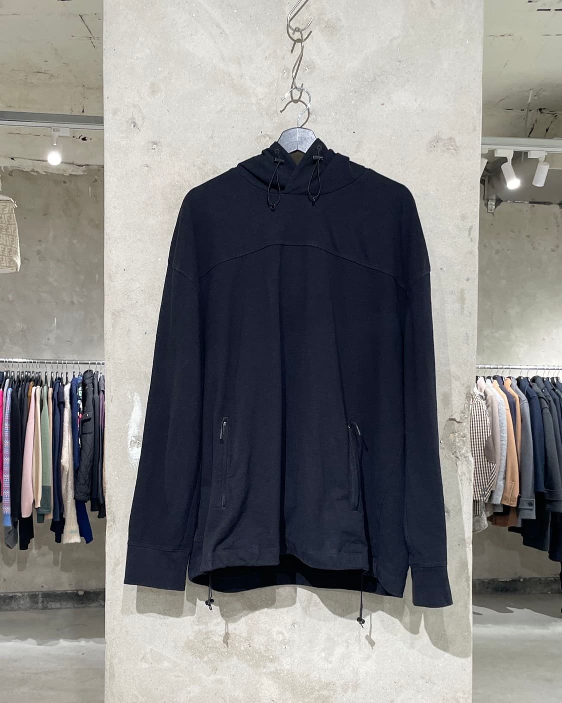 와이 쓰리 블랙 백 로고 스트링 오버 후디 상품이미지2