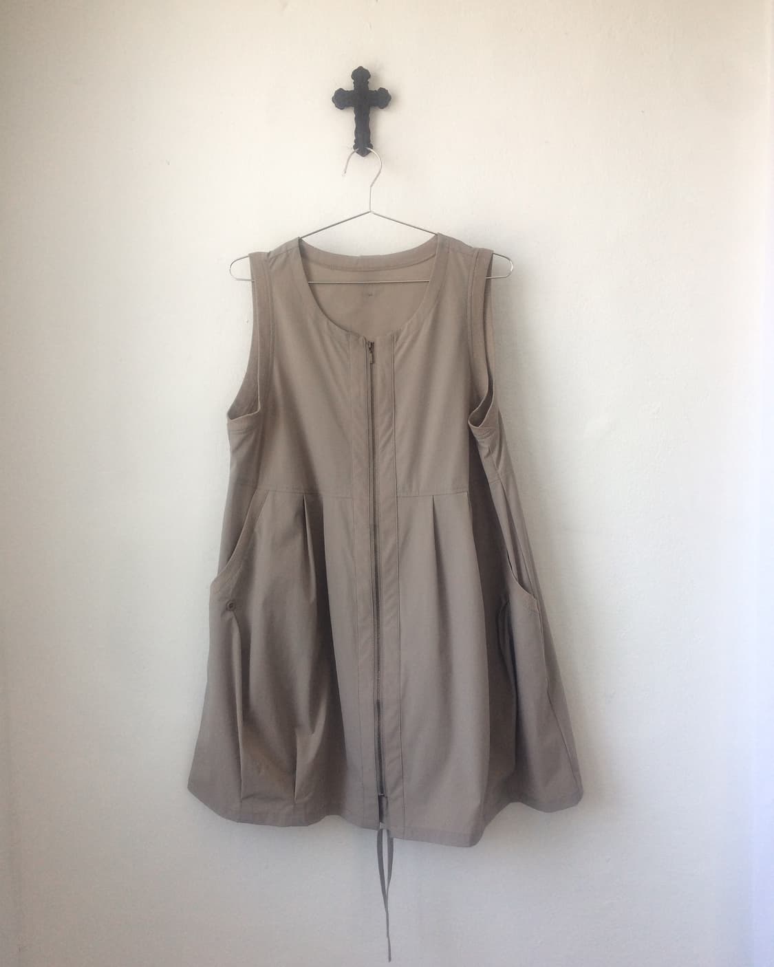 Balloon fit sleeveless zip up onepiece 상품이미지1
