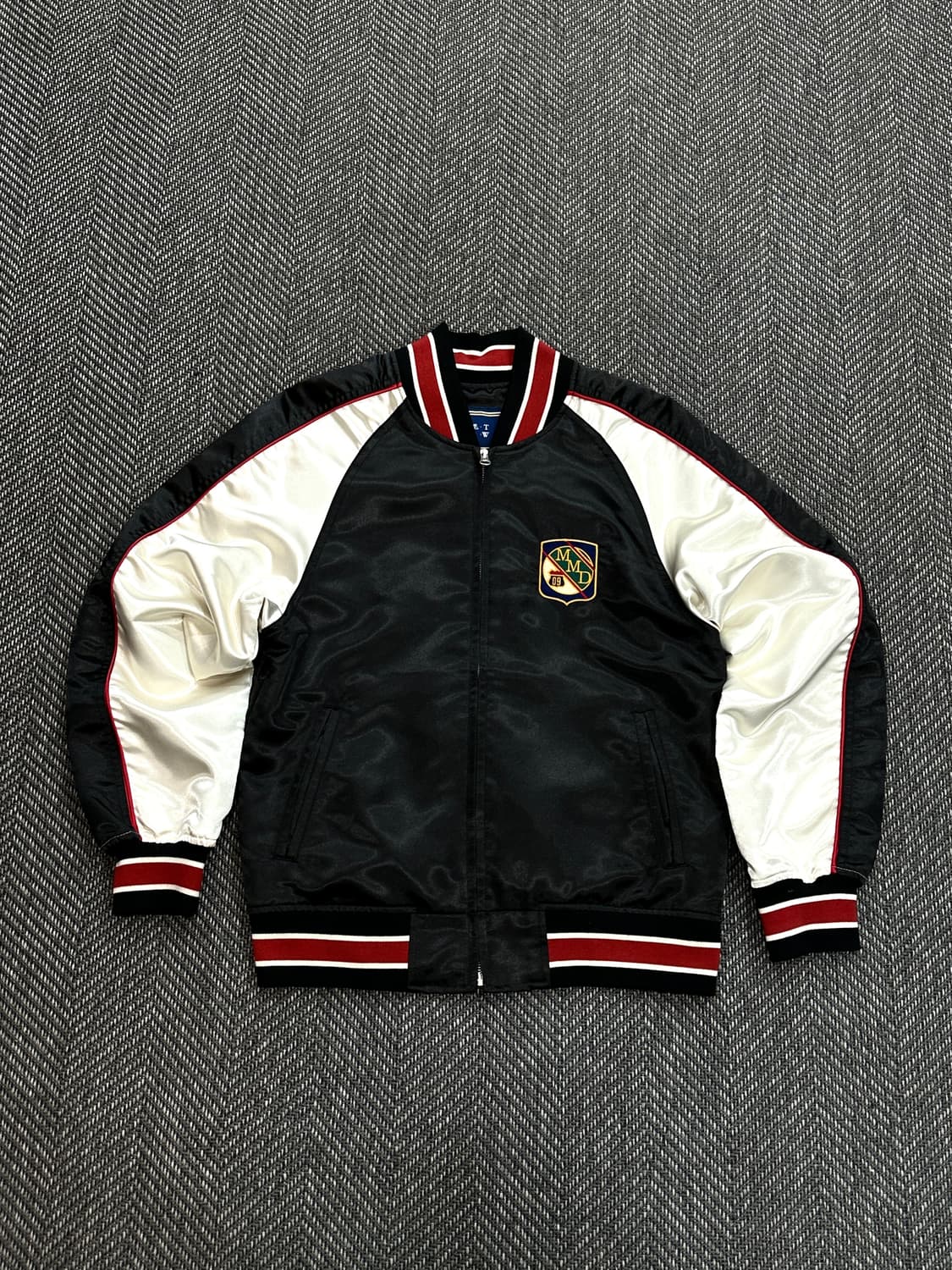 로맨틱크라운 스타디움자켓M 상품이미지3