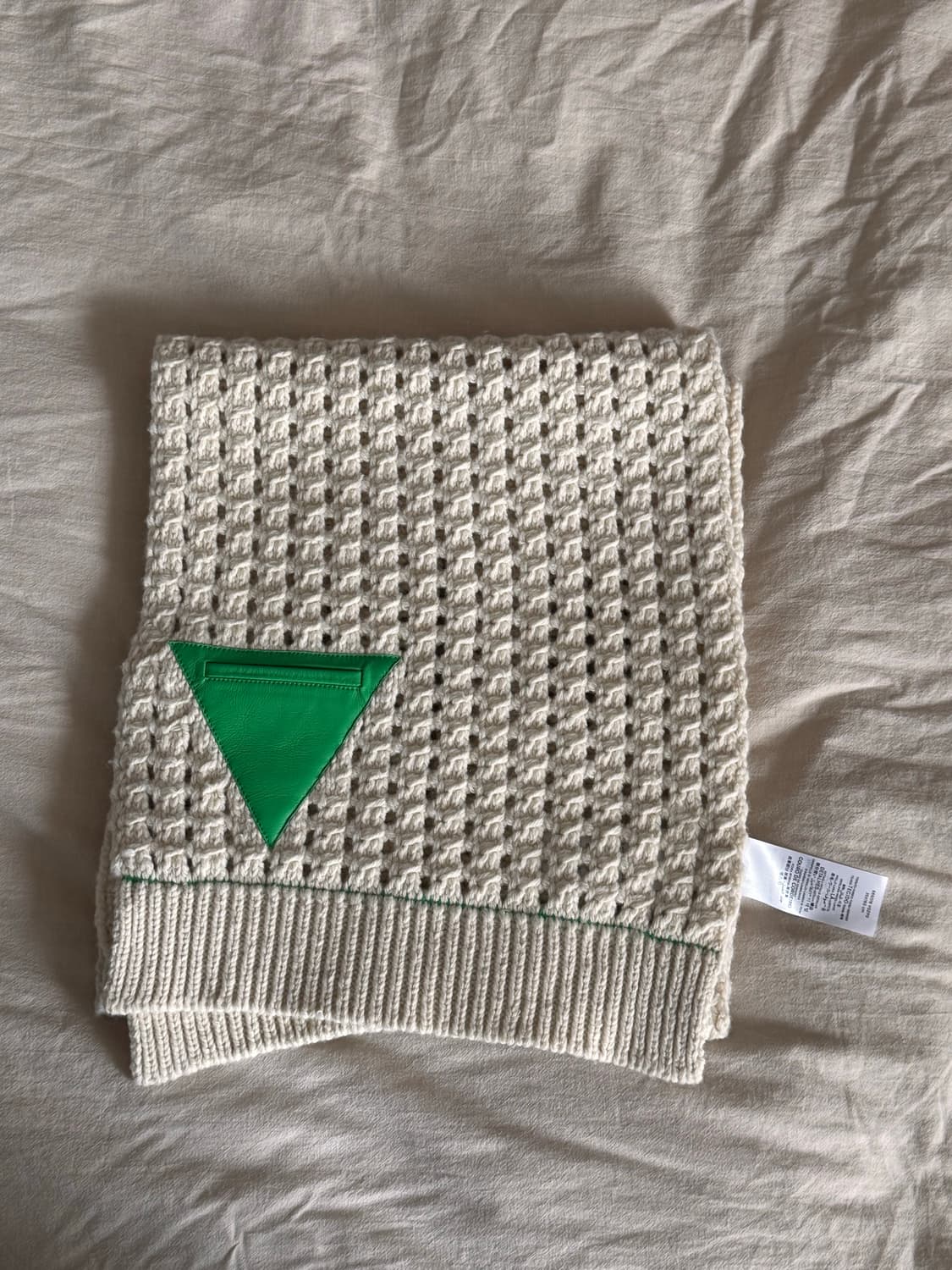 보테가베네타 Leather Trim Wool Scarf 그린 포켓 머플러 상품이미지9