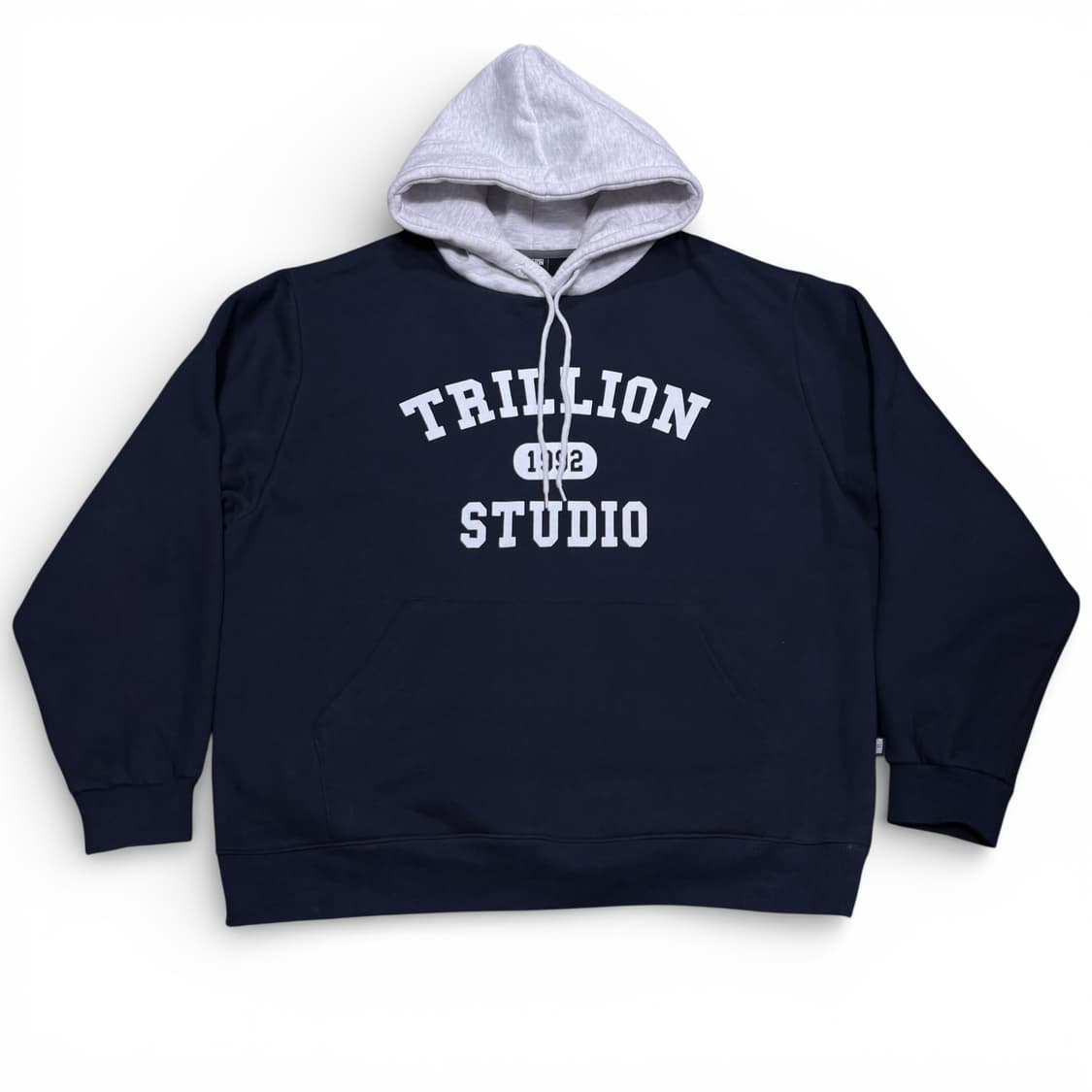 XL 트릴리온 네이비 배색 후드티 상품이미지1