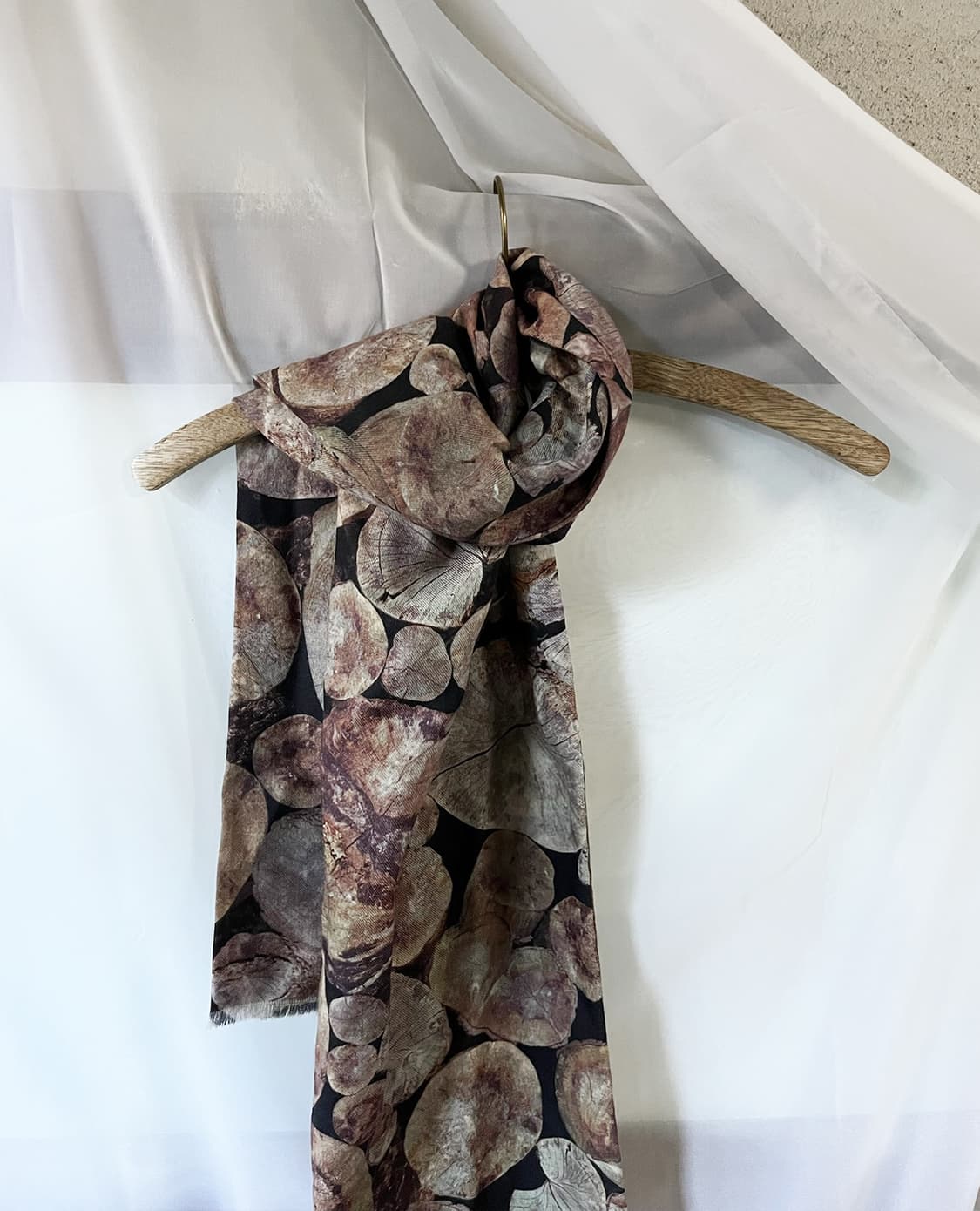 PAUL SMITH wood print virgin wool muffle 상품이미지1