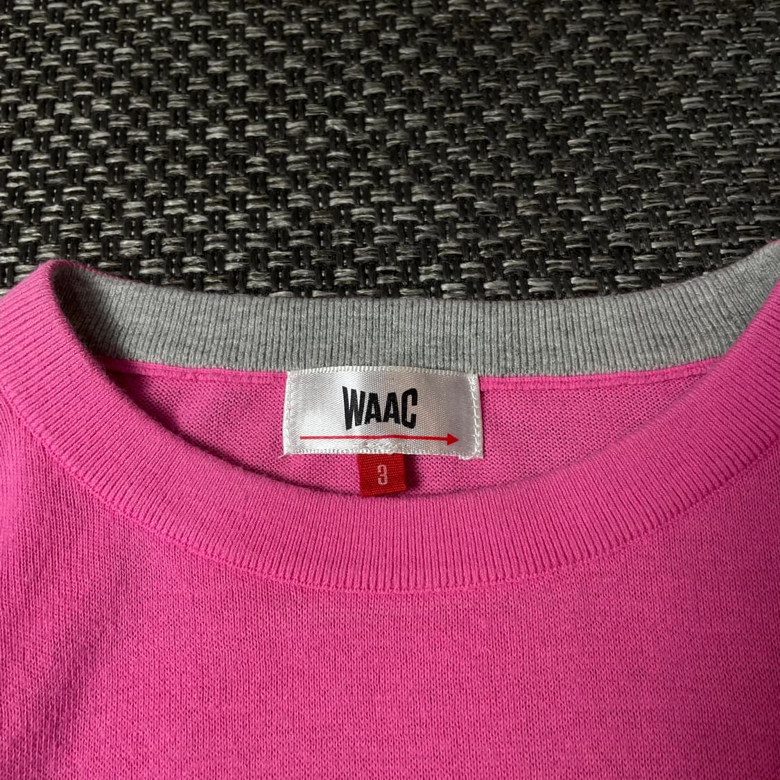 WAAC 핫핑크 캐릭터로고 긴팔 니트 3 상품이미지4