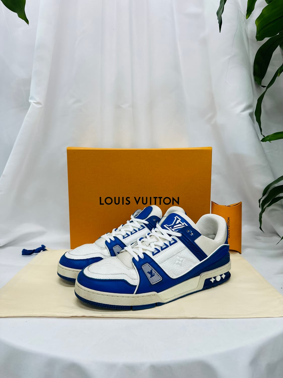 [정품] 루이비통 LV 트레이너 스니커즈 사이즈9.5 상품이미지2