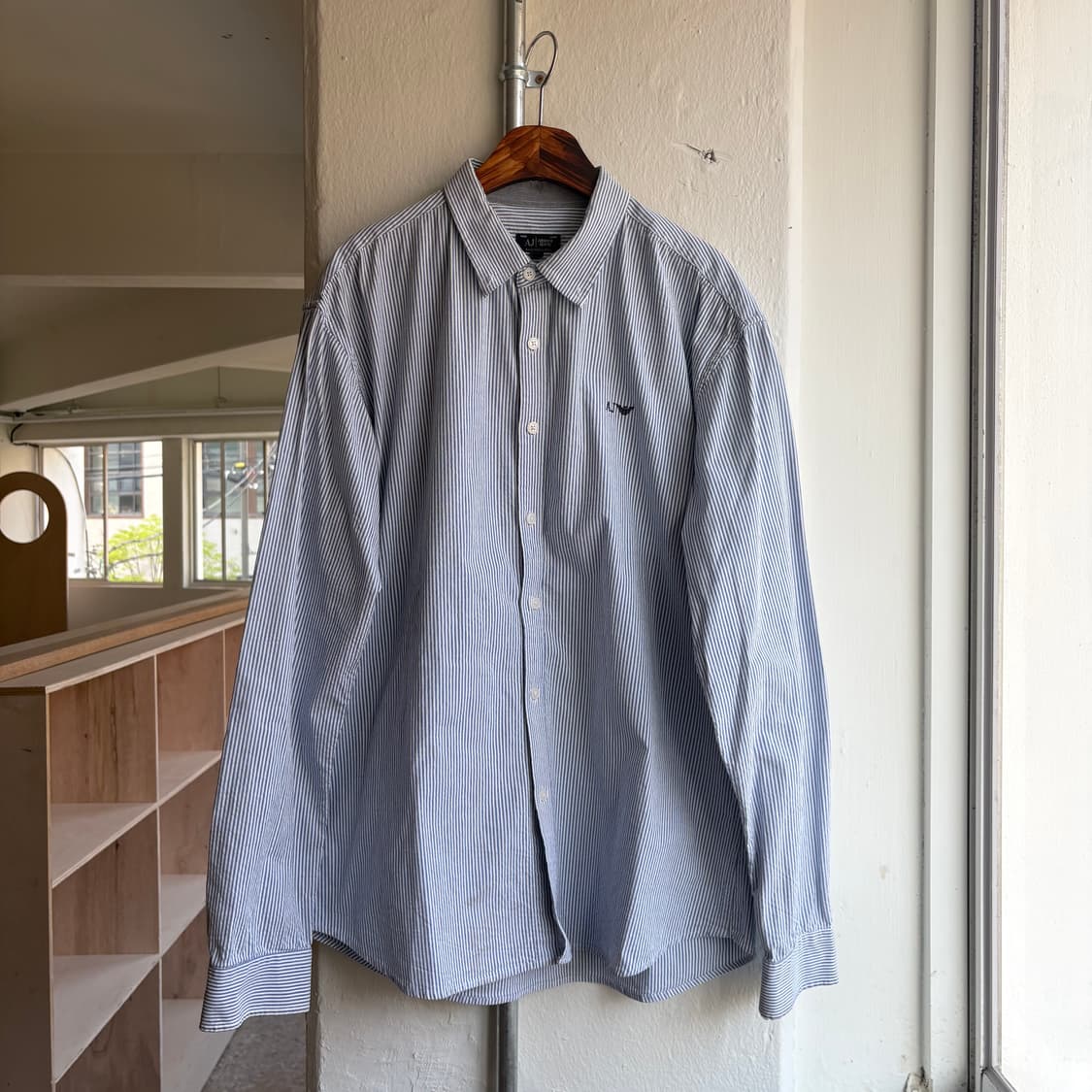 알마니 진스 로고 핀스트라이프 셔츠 상품이미지2