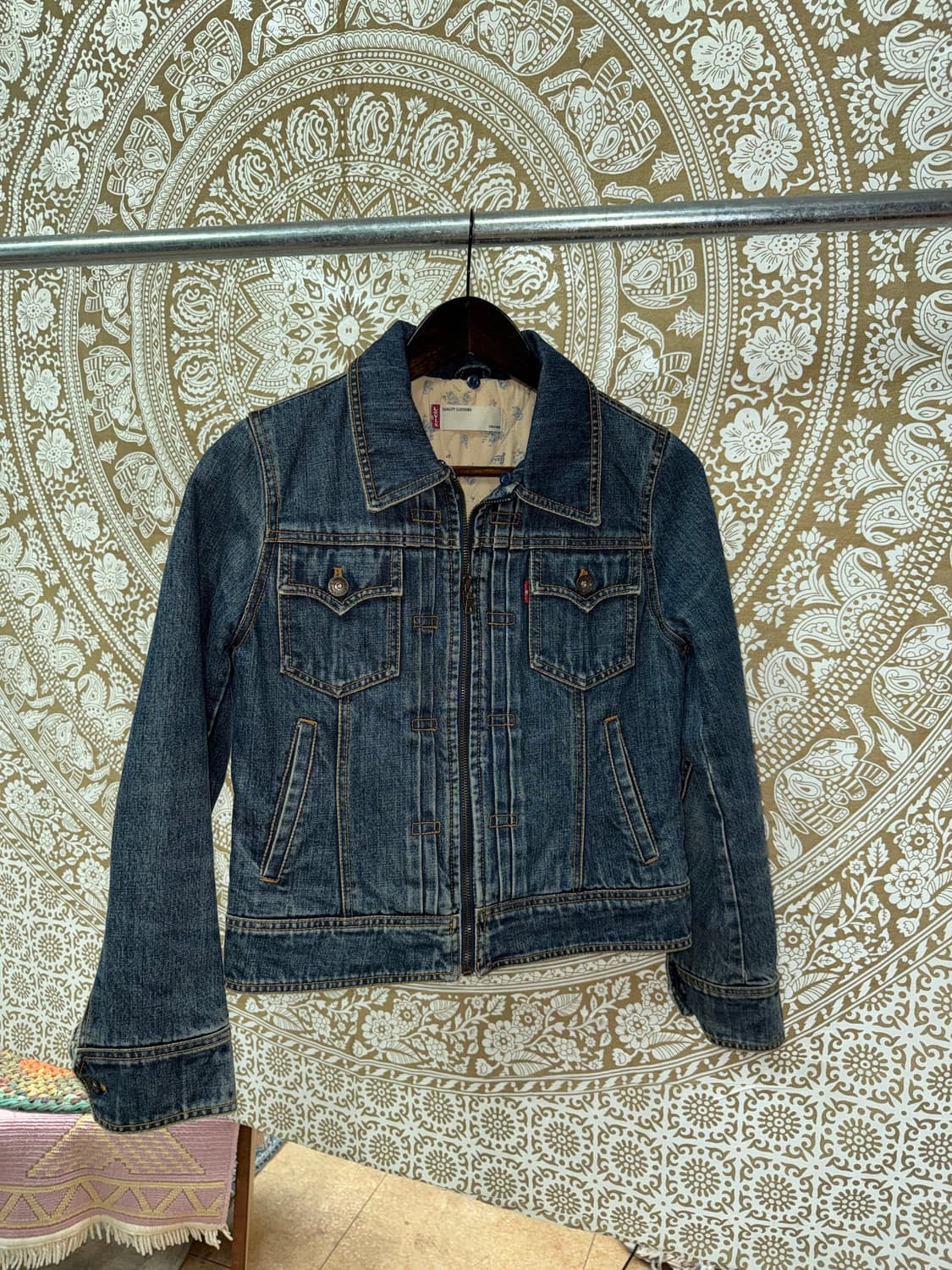 리바이스 여성 데님 누빔 패딩  상품이미지3