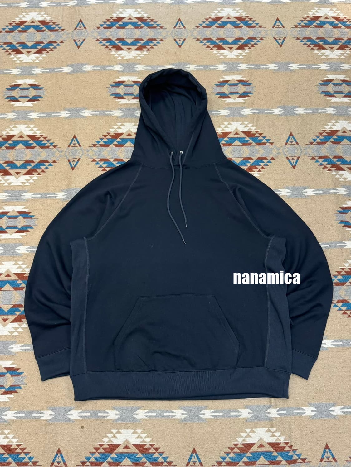 [L][100] 나나미카 후드 풀오버 스웻 다크 네이비  상품이미지1