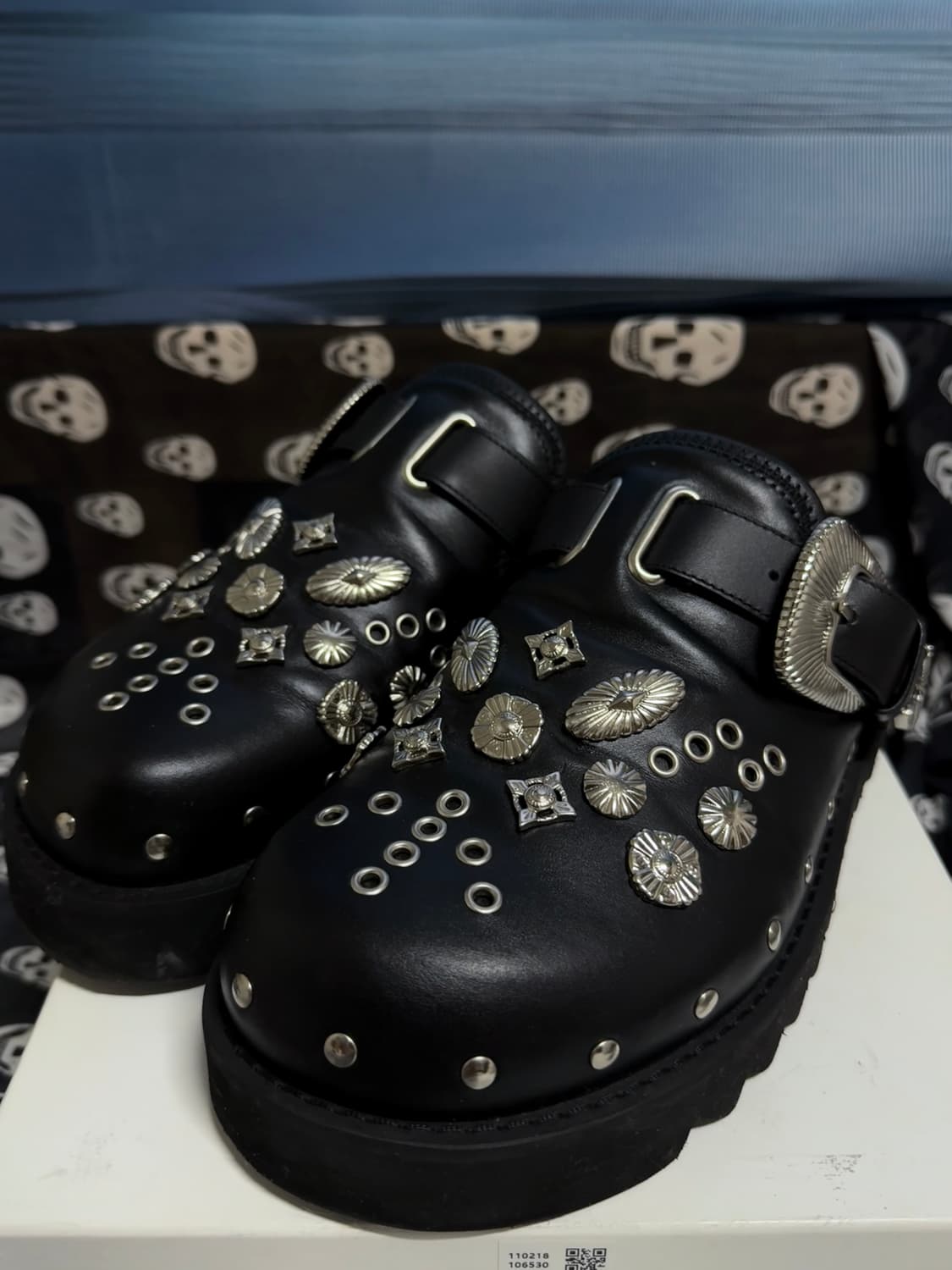 [42] 토가 비릴리스 스터드 뮬 상품이미지3