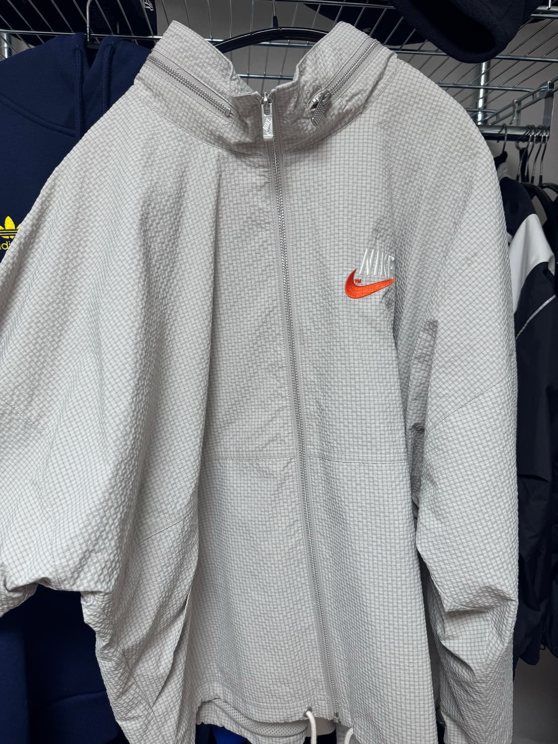 나이키 nsw 트렌드 우븐 자켓 라이트 아이언 오어 상품이미지1