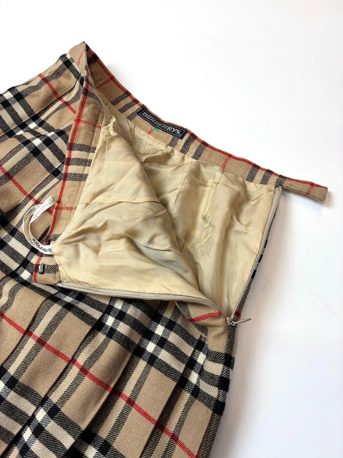 버버리 90's 노바체크 미디 스커트 PN5669 상품이미지3