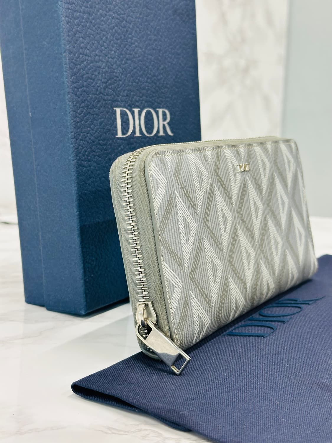 디올 다이아몬드 지퍼돌이 장지갑 상품이미지4