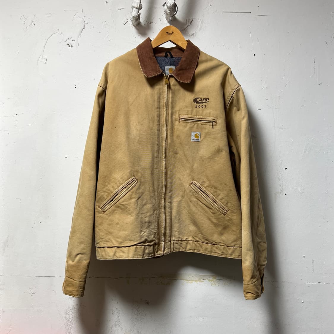 칼하트 J01 BRN 디트로이트 자켓 상품이미지1