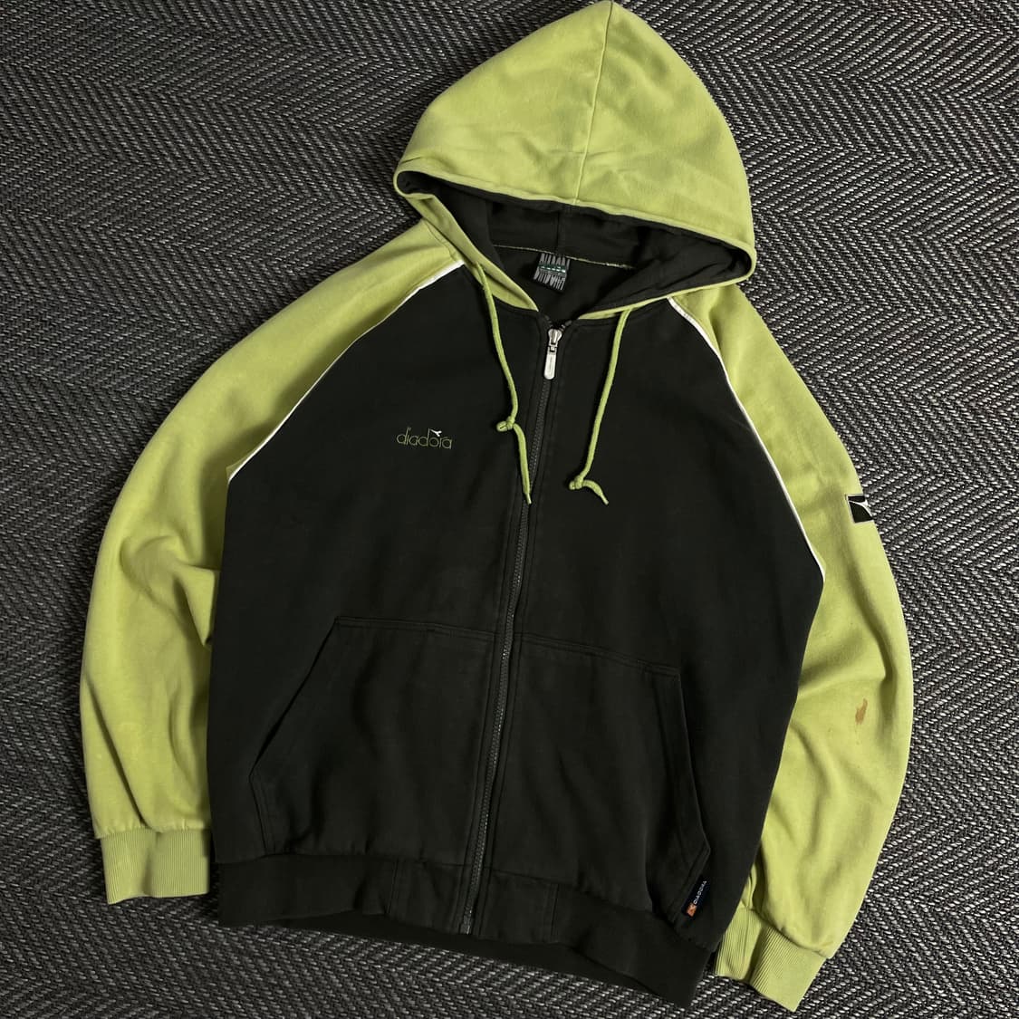 00s 디아도라 올드스쿨 박시핏 후드 집업y 3005 상품이미지1