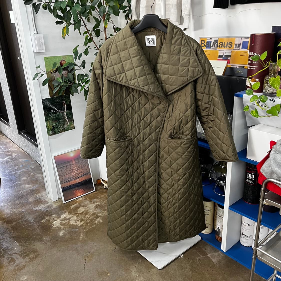 토템 시그니쳐 퀼팅 코트 미사용 S 상품이미지1