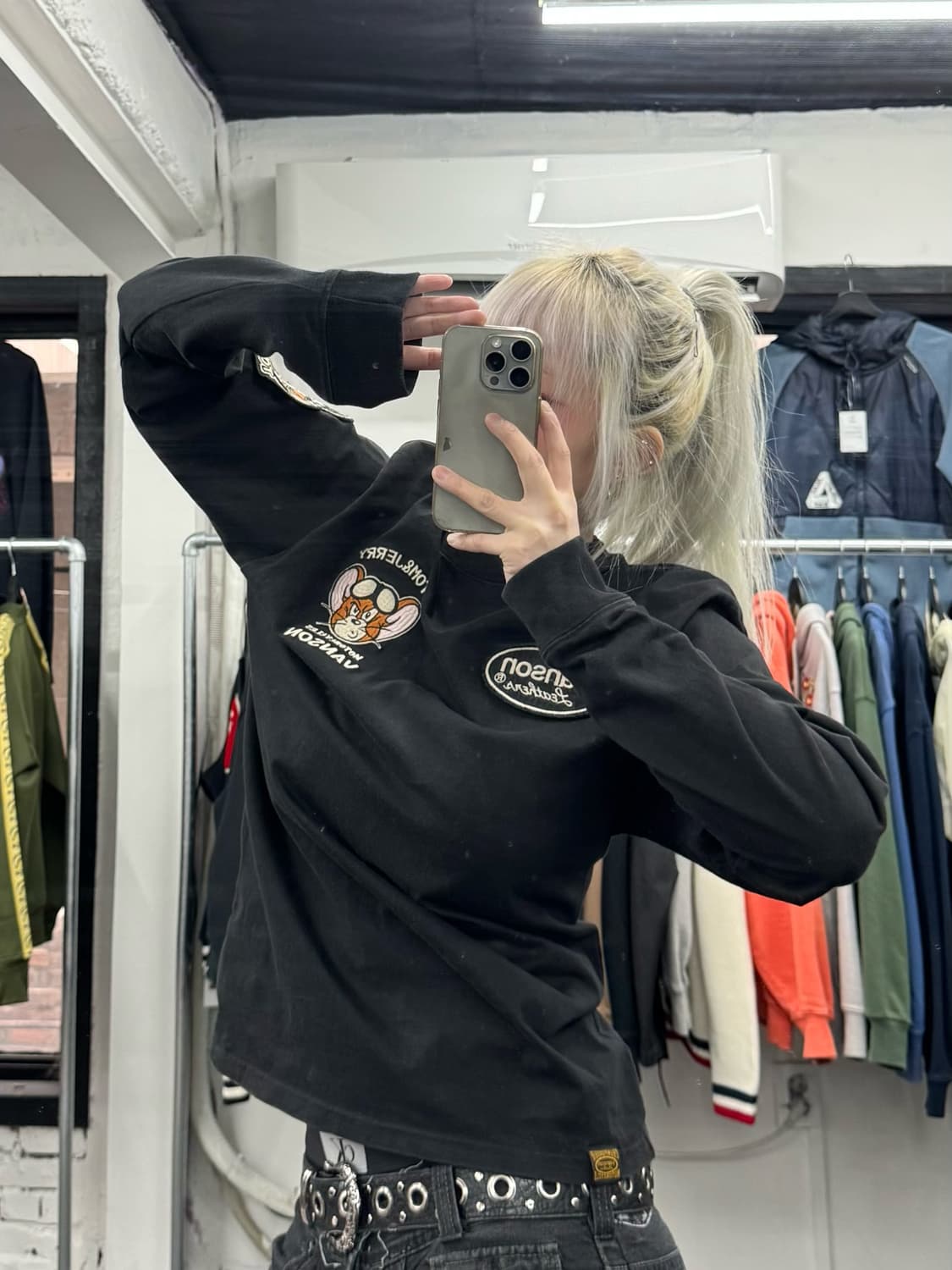 밴슨 레더 톰과제리 자수 롱슬리브 상품이미지2