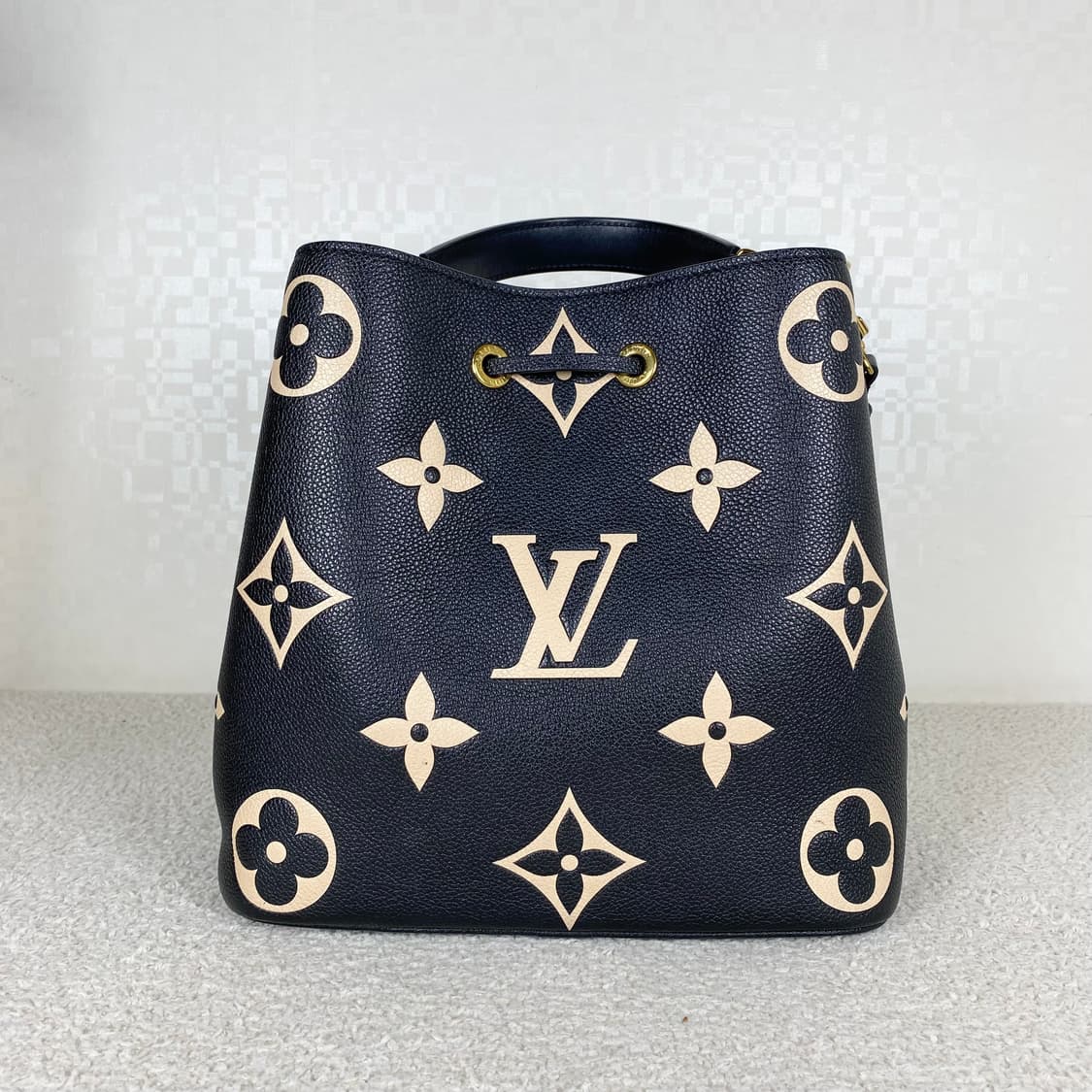 루이비통 네오노에 mm 바이칼라 상품이미지2