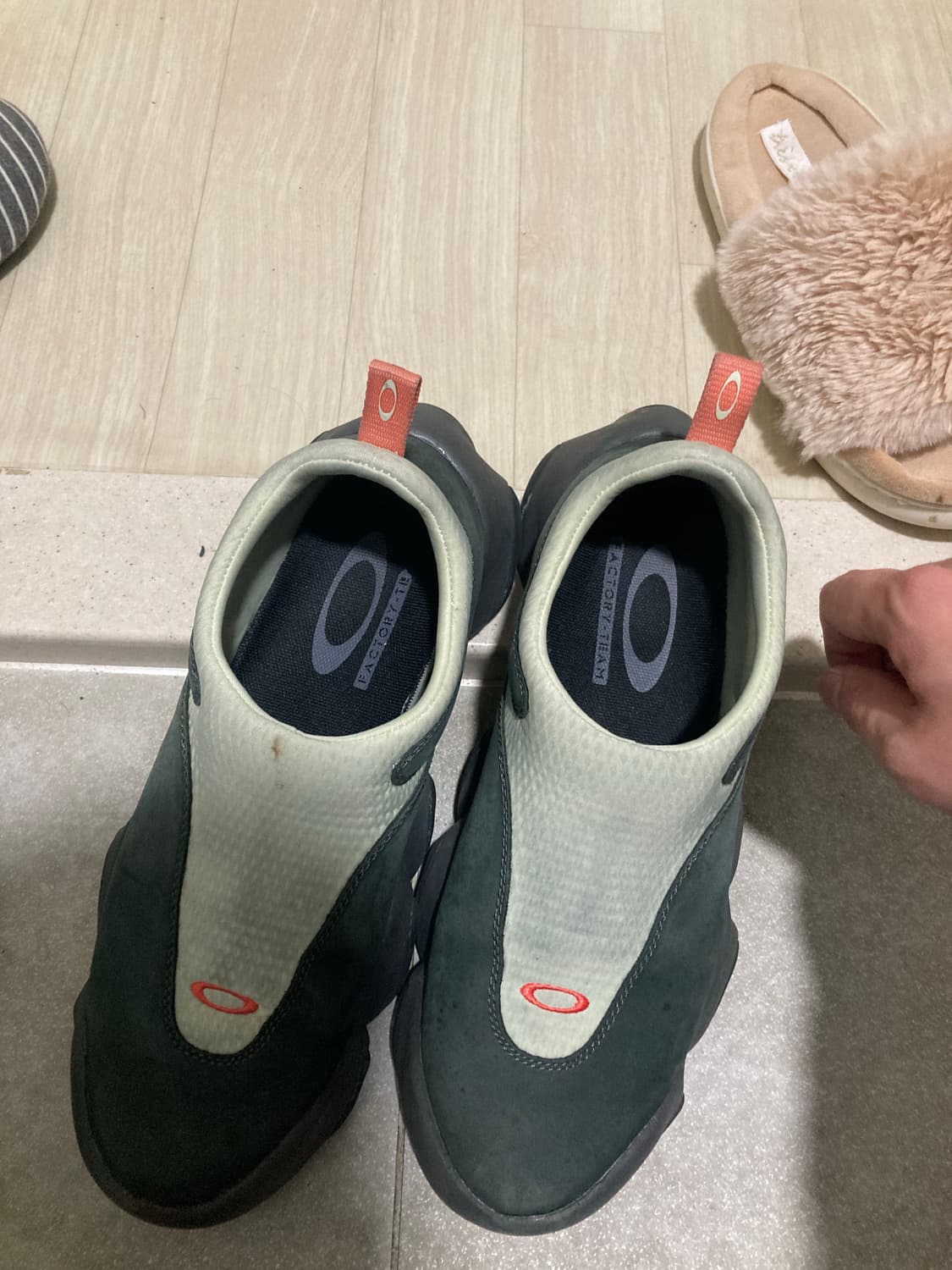 오클리 275사이즈 팝니다 상품이미지1