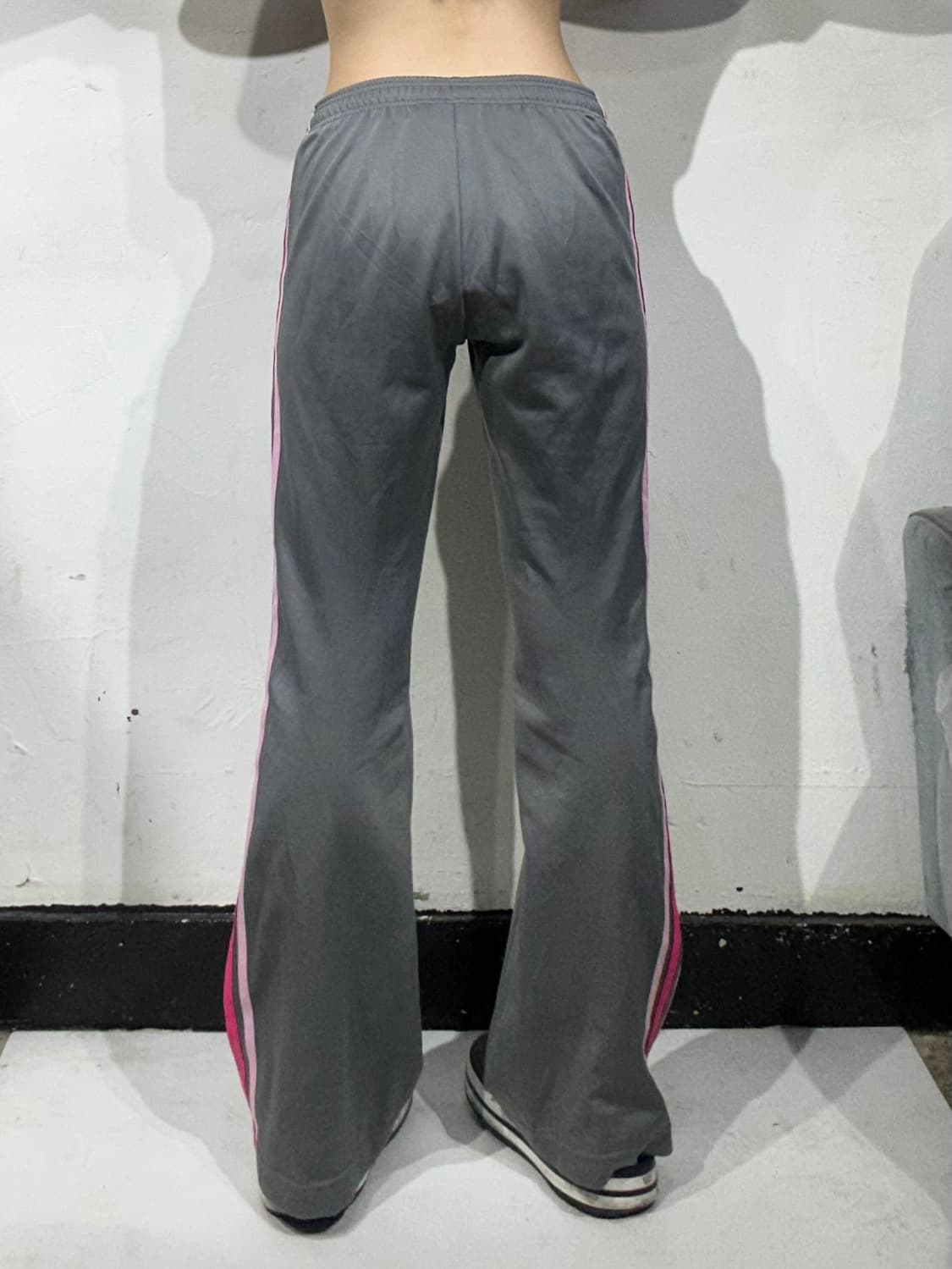 아디다스 그레이 핑크 삼선 와이드 팬츠 S 상품이미지3