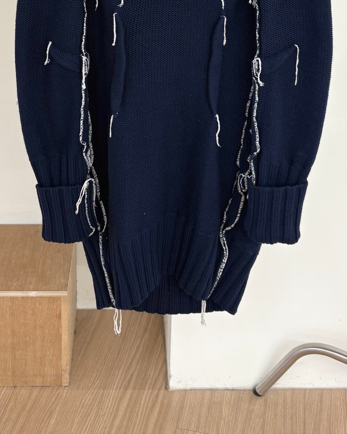 메종 마르지엘라 X H&M 네이비 터틀넥 니트 원피스 상품이미지3