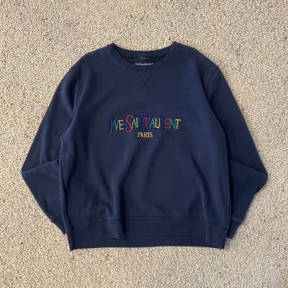 입생로랑 맨투맨 ⭐️966 상품이미지1