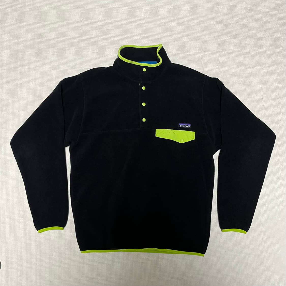 파타고니아 신칠라 블랙/라임 상품이미지1