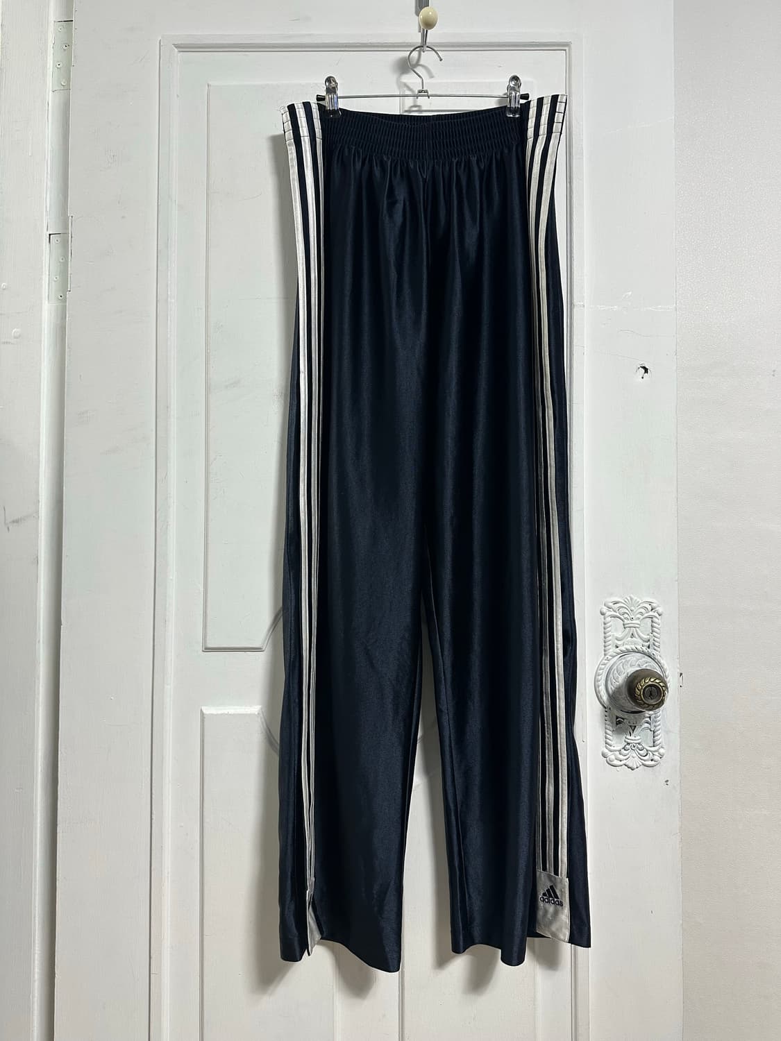 아디다스 사이드버튼 트랙팬츠 상품이미지1