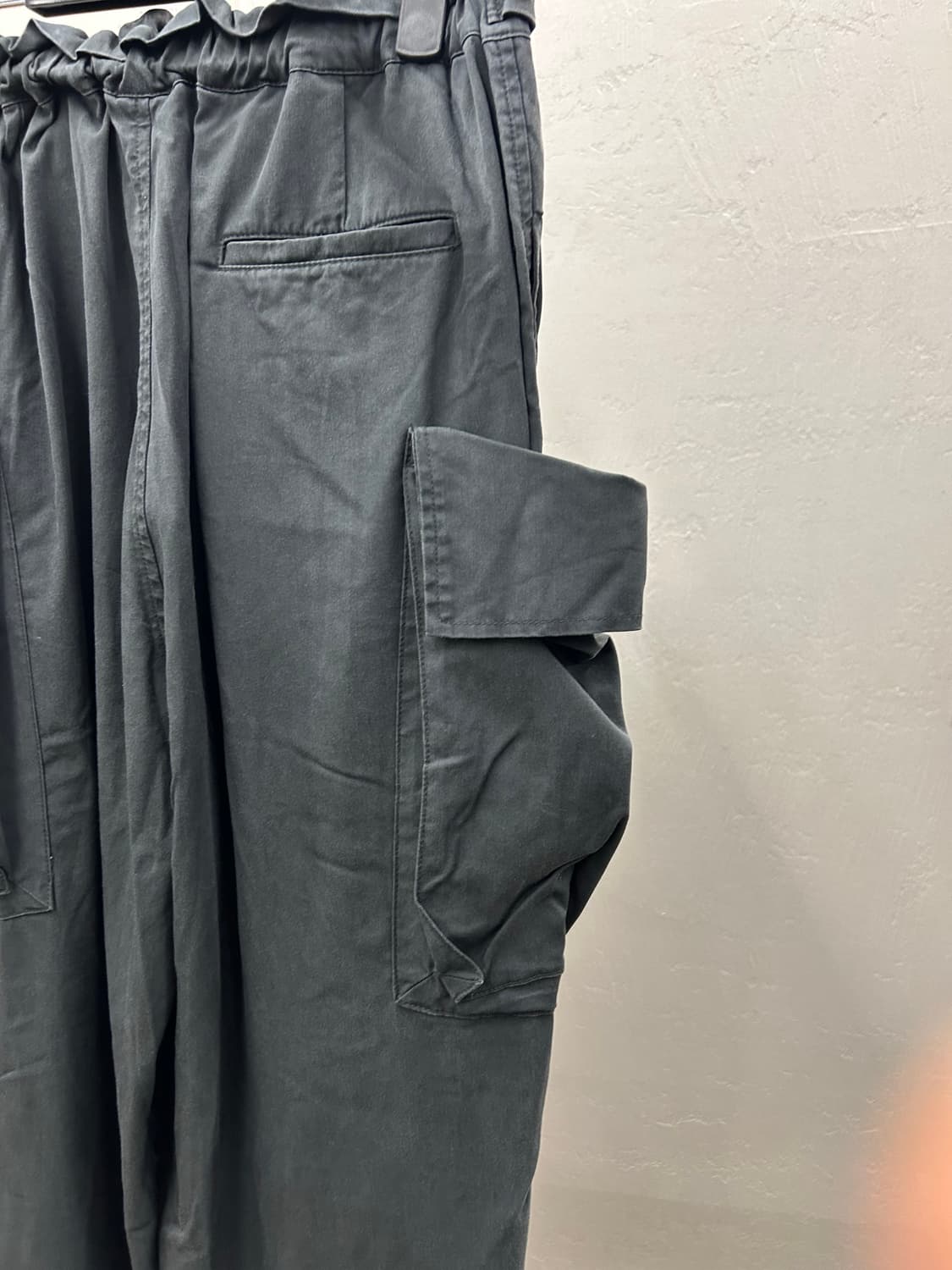 더일마 THEILMA 와이드 고무줄 팬츠 상품이미지9