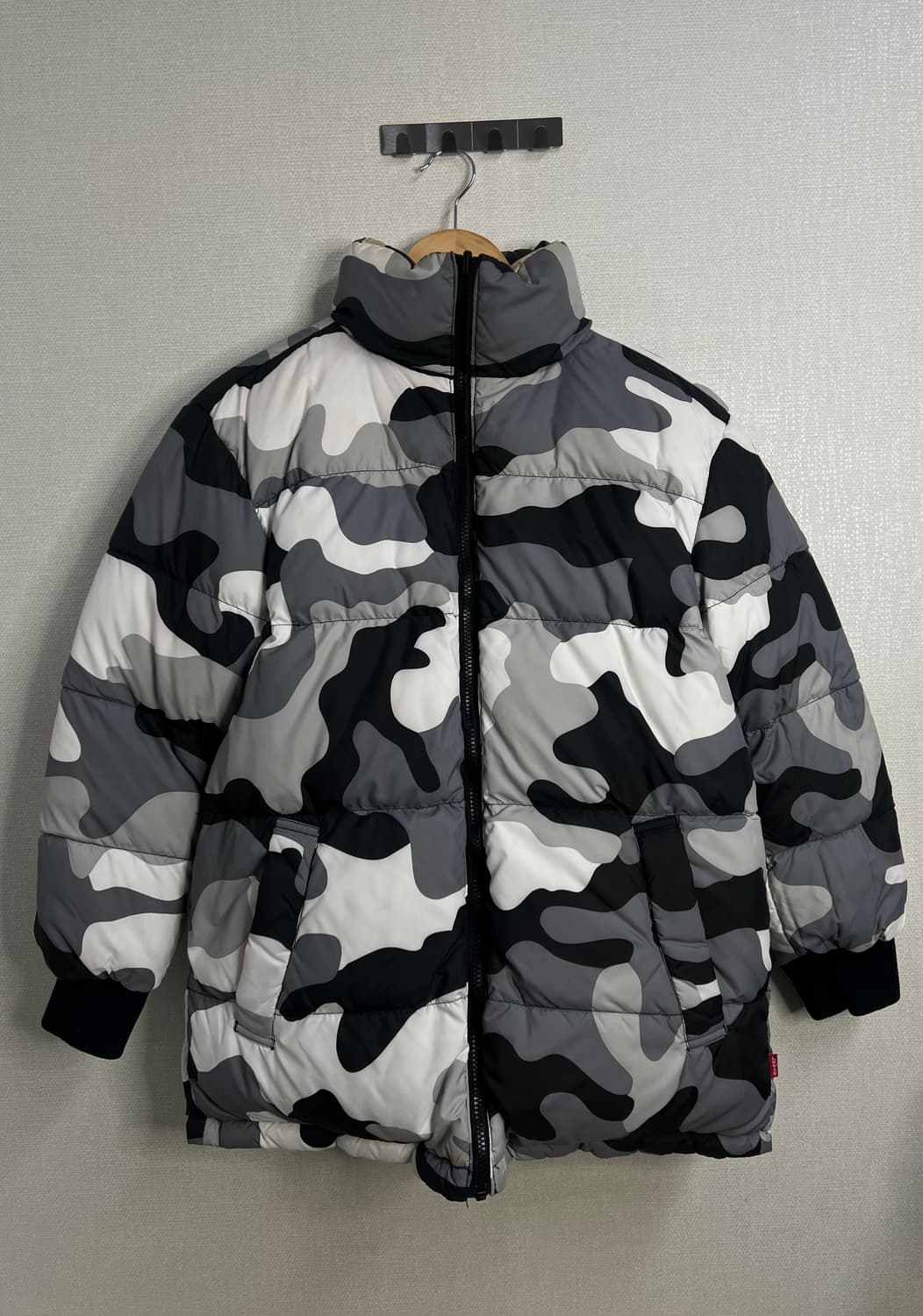 리바이스 리버시블 밀리터리 카모 패딩 상품이미지3