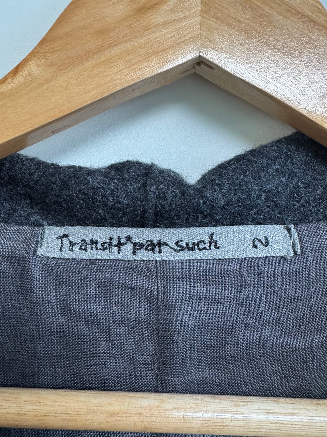 트랜짓 울 후드자켓 상품이미지3