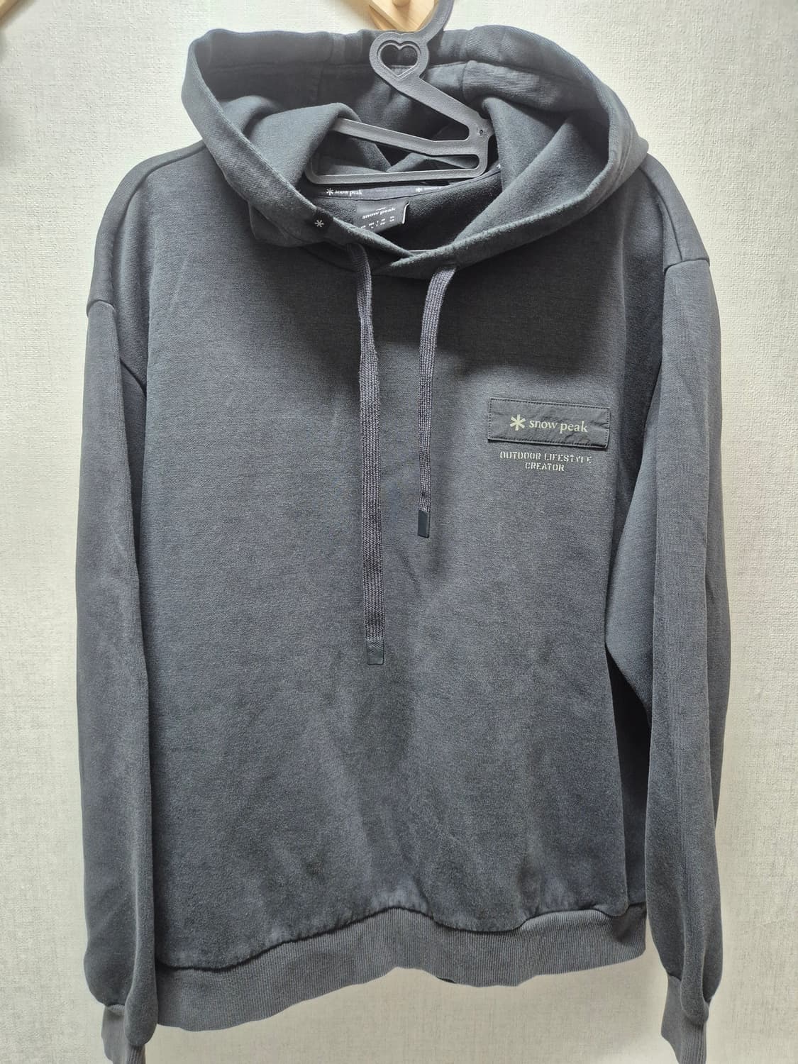 스노우피크 후드 105 판매합니다 
자연스런 사용감외엔 마모손상 없습니다 상품이미지1