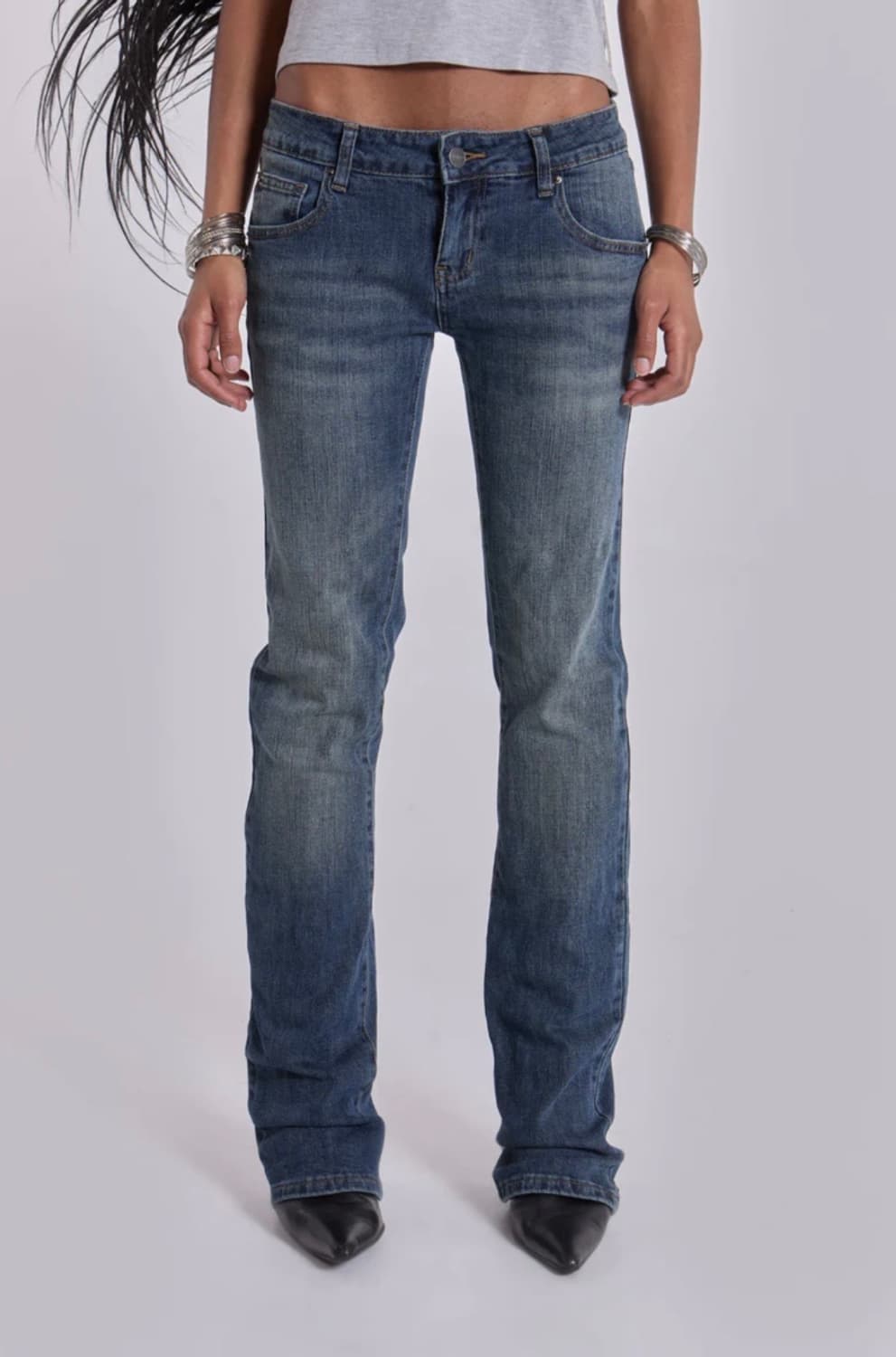 Cassia Cooper Bootcut Jeans in Mid Blue  상품이미지2