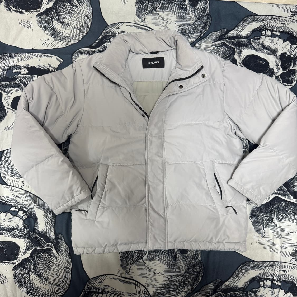 인사일런스 덕다운 패딩 M사이즈 상품이미지1