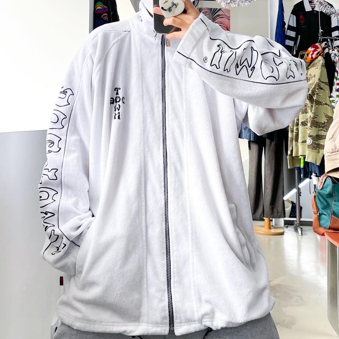 독 타운 90s 블랙 드래곤 화이트 벨루어 트랙 자켓 상품이미지1