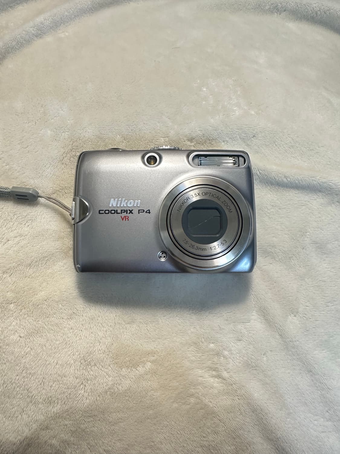 니콘 쿨픽스 p4 디카 디지털카메라 (누가영디카) 상품이미지1